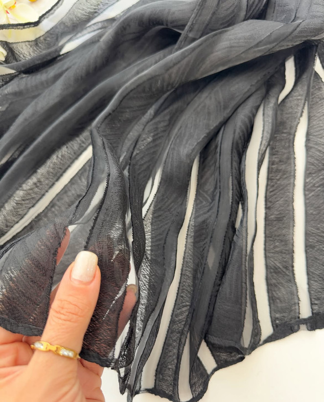 شال حریر دووره مجلسی-فروشگاه اینترنتی لاوین گالری در شیراز