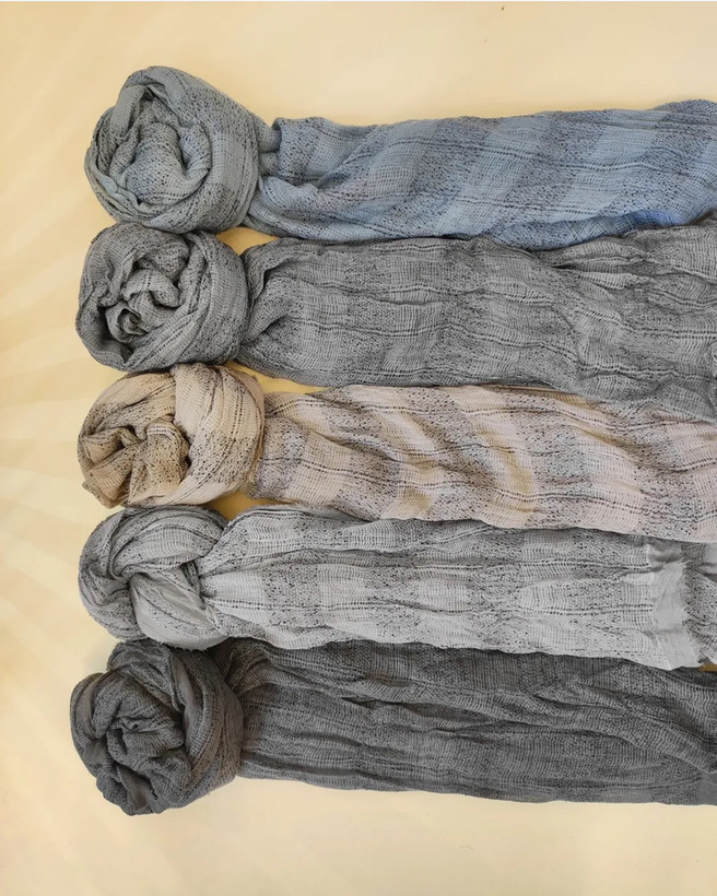 شال چهارخونه دونه برفی-فروشگاه اینترنتی لاوین گالری در شیراز