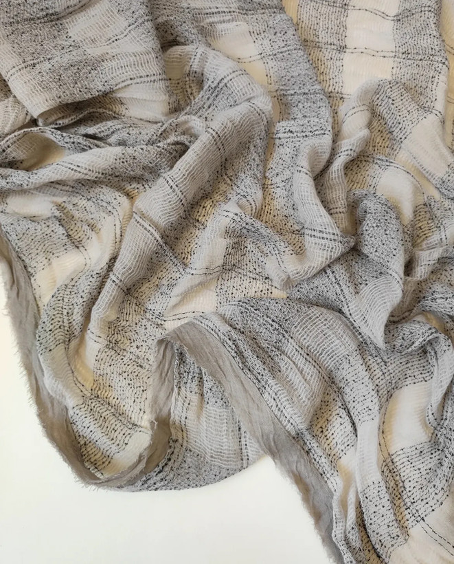 شال چهارخونه دونه برفی-فروشگاه اینترنتی لاوین گالری در شیراز