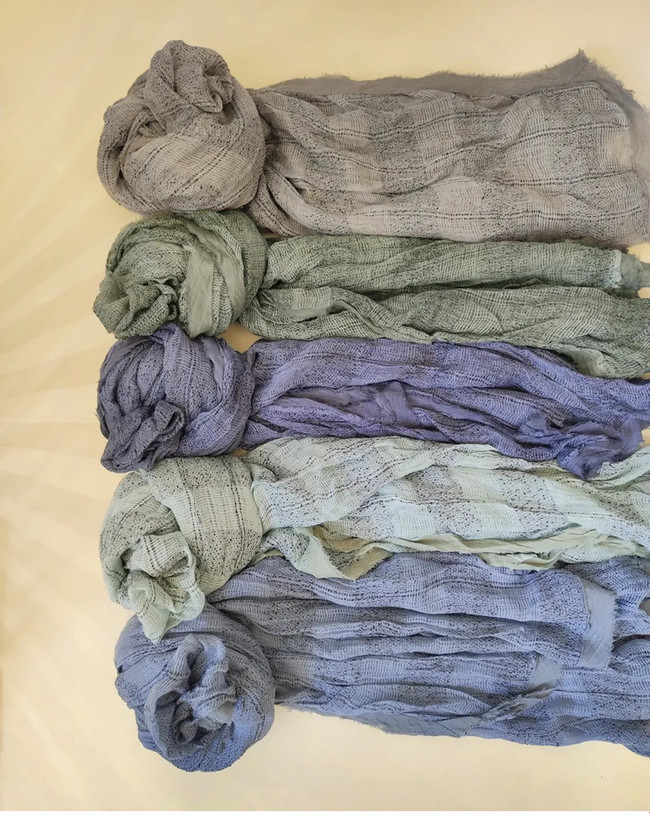 شال چهارخونه دونه برفی-فروشگاه اینترنتی لاوین گالری در شیراز