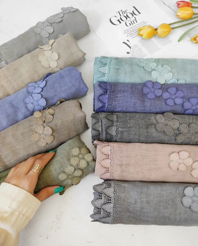 شال نخی دستک گل وارداتی-فروشگاه اینترنتی لاوین گالری در شیراز