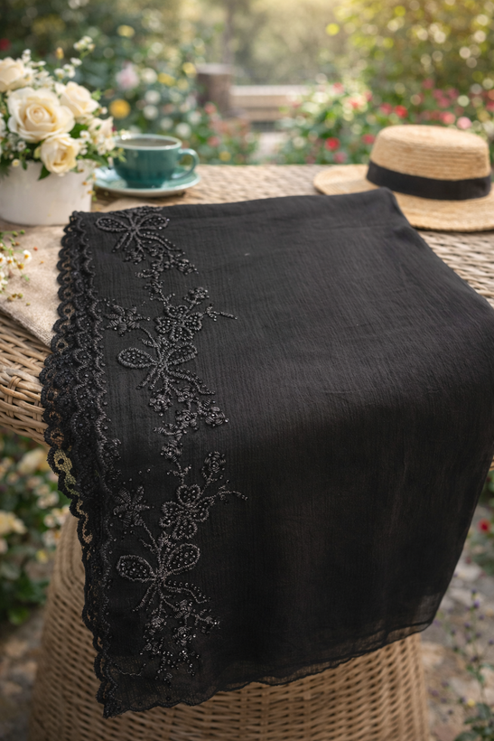 شال حریر کروشه حاشیه گلدوزی-فروشگاه اینترنتی لاوین گالری در شیراز